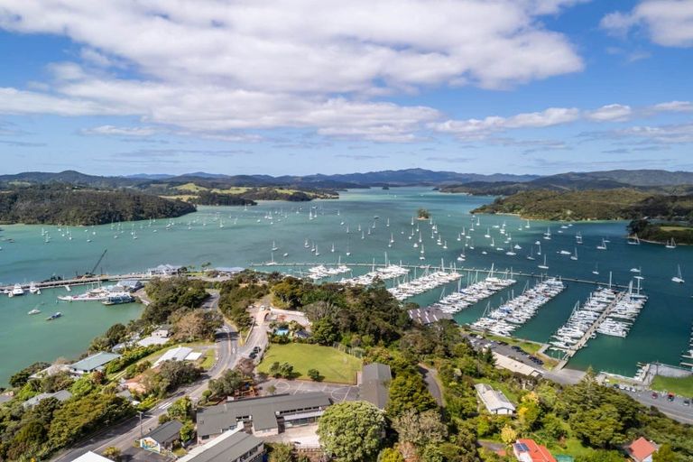 Photo of property in 16 Franklin Street, Opua, 0200