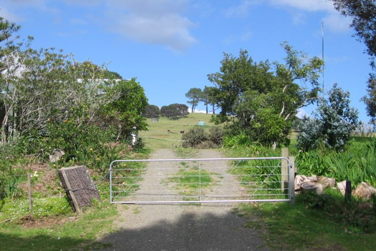 Photo of property in 243 Tangiora Avenue, Whangapoua, Coromandel, 3582