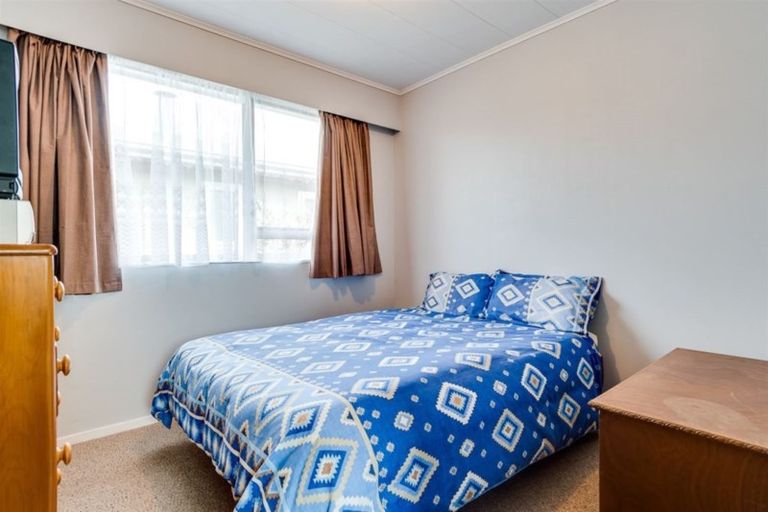 Photo of property in 64 Alexander Avenue, Onekawa, Napier, 4110