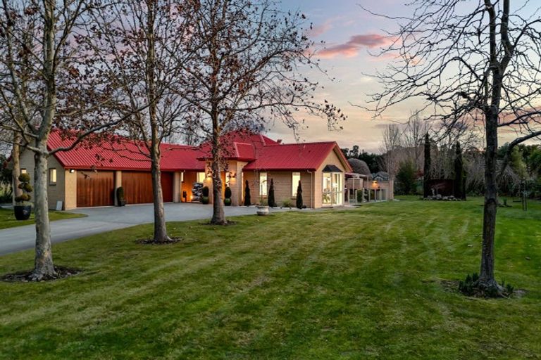 Photo of property in 135 Harleston Road, Sefton, Rangiora, 7477