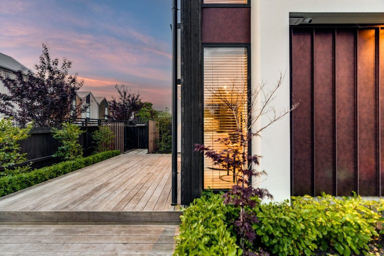 Photo of property in 1/39 Webb Street, St Albans, Christchurch, 8014