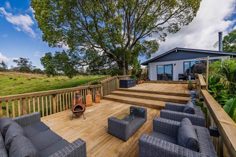 Photo of property in 35 Skudders Beach Road, Kerikeri, 0294