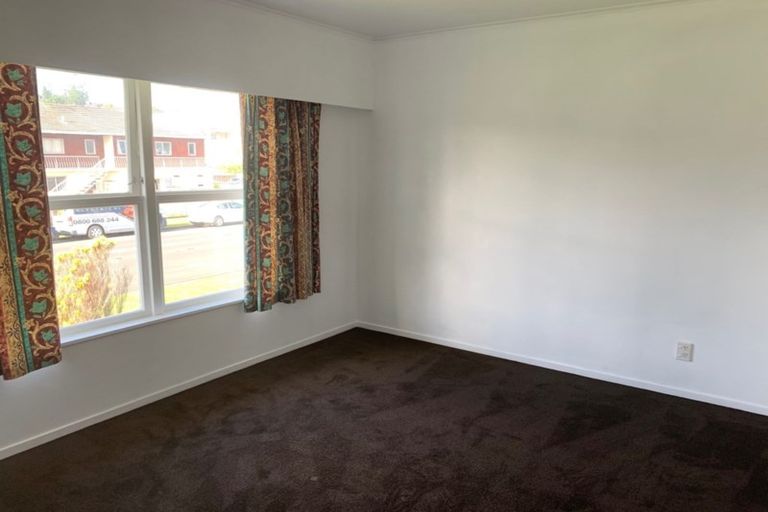 Photo of property in 4/771 Beach Road, Browns Bay, Auckland, 0630