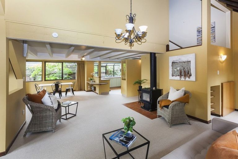 Photo of property in 31 Juniper Place, Burnside, Christchurch, 8053