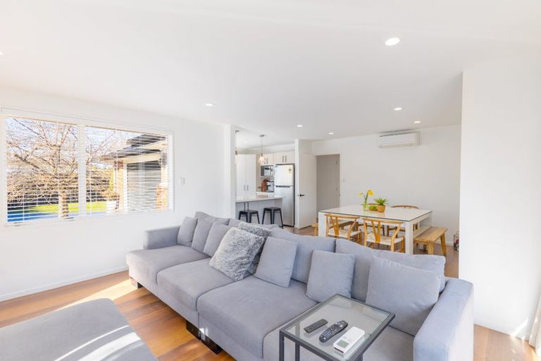 Photo of property in 6 Ronald George Place, Parklands, Christchurch, 8083