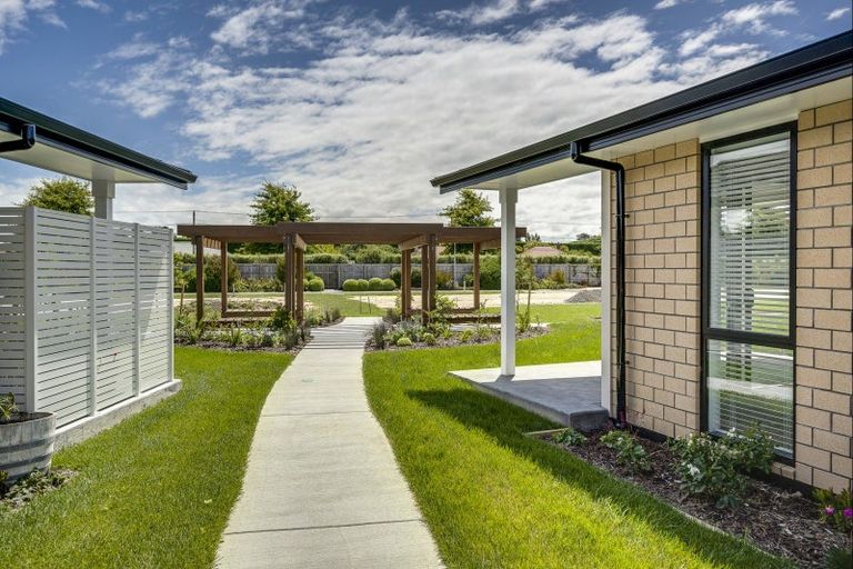 Photo of property in 55 Read Crescent, Clive, 4102