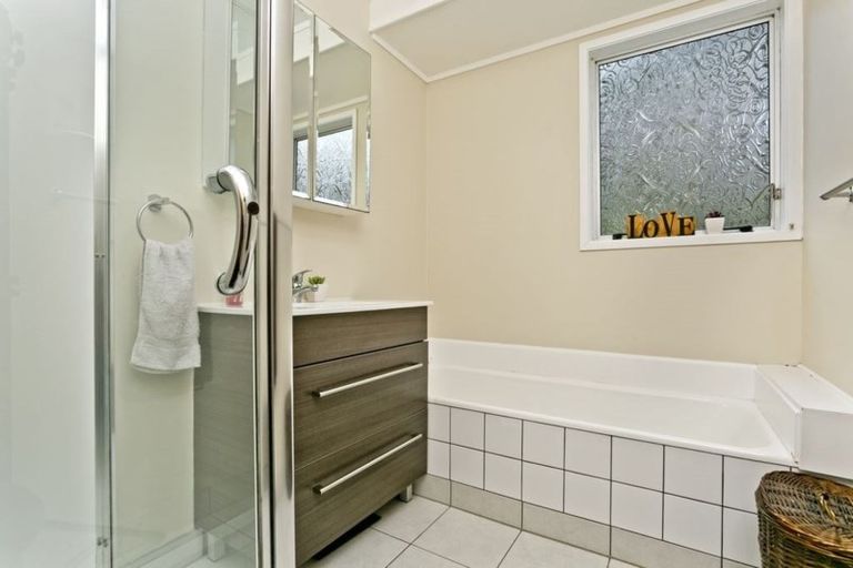 Photo of property in 1/49a Manuka Road, Bayview, Auckland, 0629