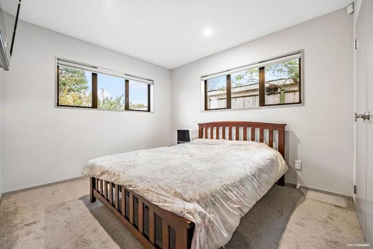 Photo of property in 9 View Road, Mangere, Auckland, 2022