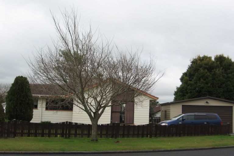Photo of property in 10 Cadiz Place, Red Hill, Papakura, 2110