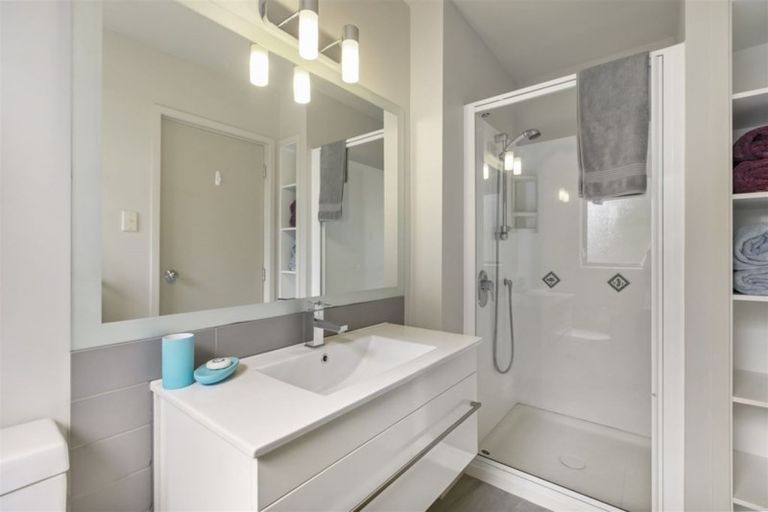 Photo of property in 79 Albatross Road, Red Beach, 0932