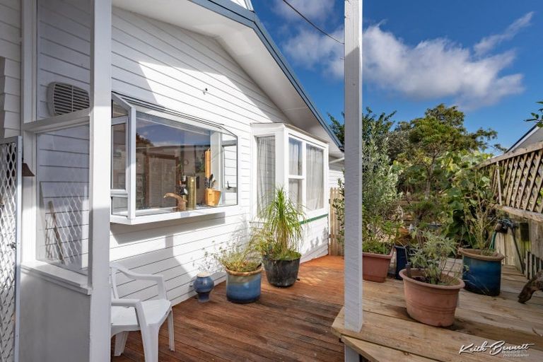 Photo of property in 44a Wilford Street, Wallaceville, Upper Hutt, 5018