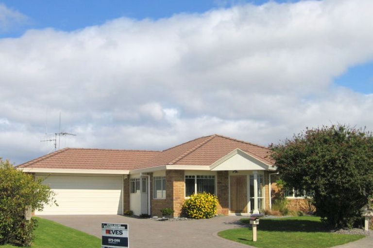 Photo of property in 17 Poinsettia Place, Mount Maunganui, 3116