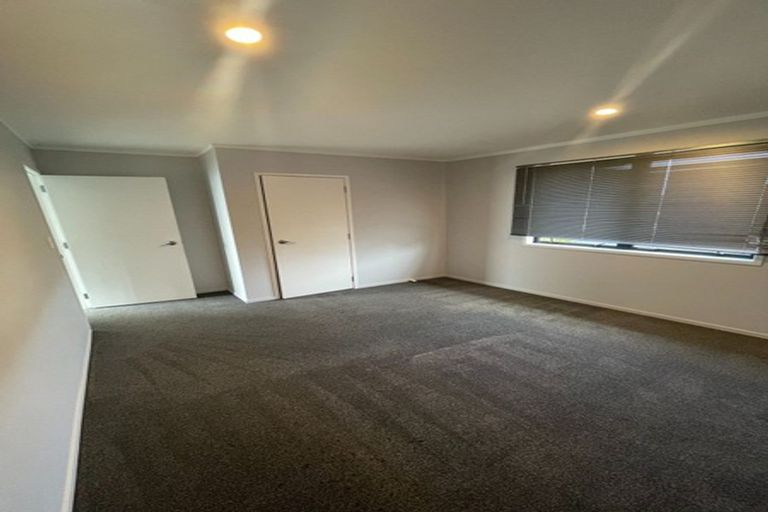 Photo of property in 4 Ririno Place, Manurewa, Auckland, 2102