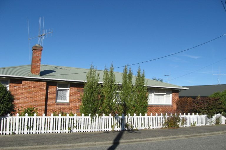 Photo of property in 27 York Street, Seaview, Timaru, 7910