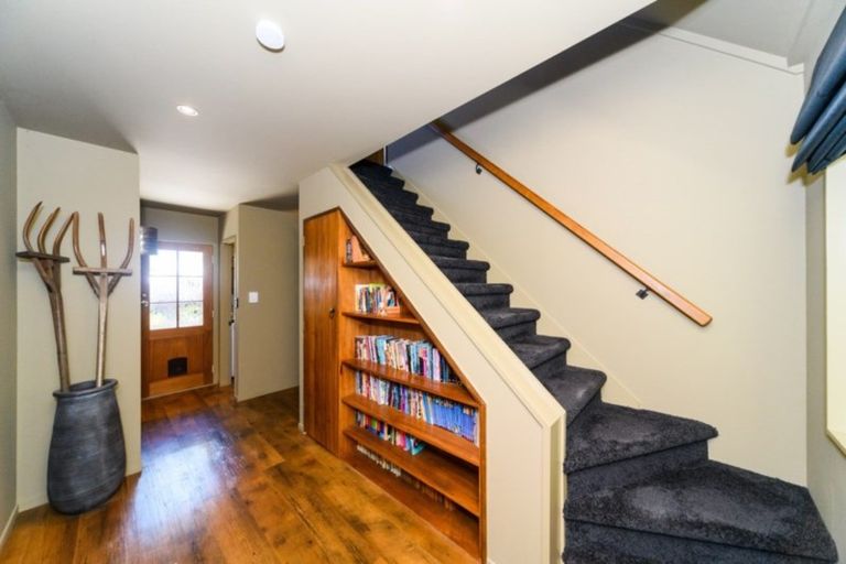 Photo of property in 5 Rosedale Crescent, Cloverlea, Palmerston North, 4412