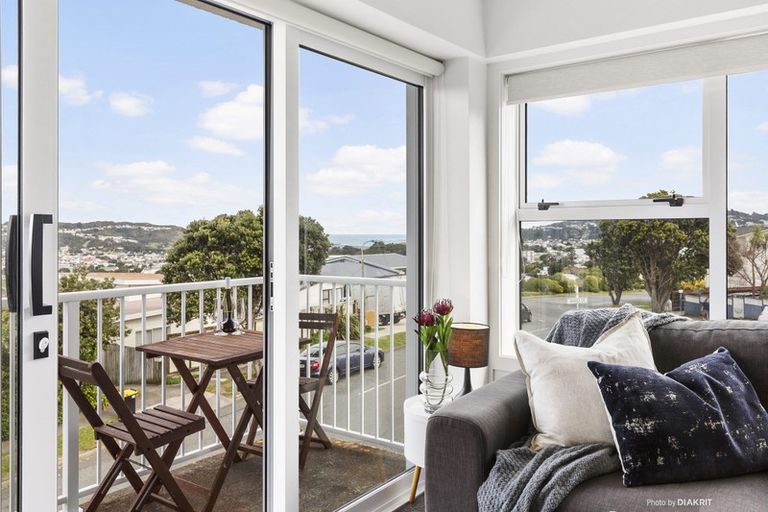 Photo of property in 3/32 Akaroa Drive, Maupuia, Wellington, 6022