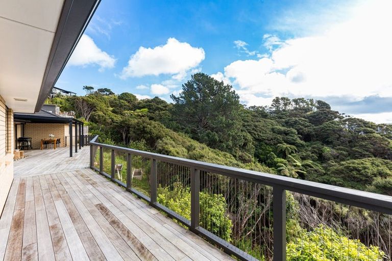 Photo of property in 27 Topsail Way, Whitby, Porirua, 5024