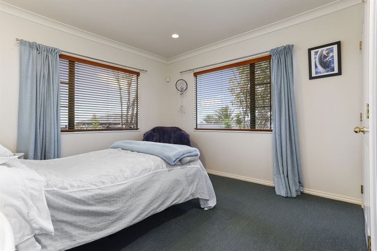 Photo of property in 147a Sturges Road, Henderson, Auckland, 0612