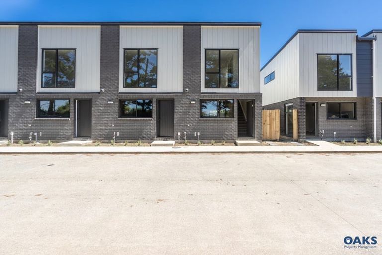 Photo of property in 29 Whai Hua Lane, Mangere Bridge, Auckland, 2022