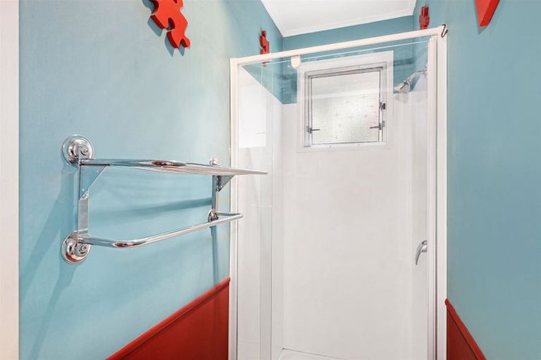 Photo of property in 5 Brora Crescent, Papakowhai, Porirua, 5024