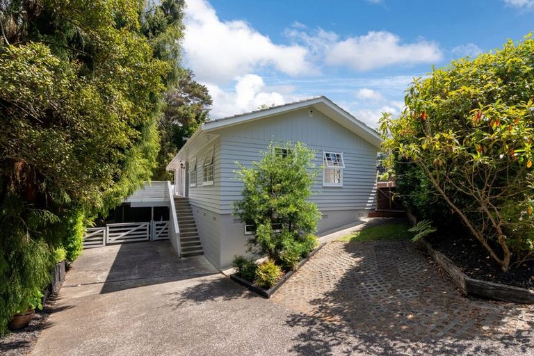Photo of property in 80 Park Hill Road, Birkenhead, Auckland, 0626