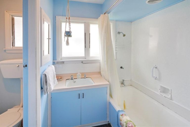 Photo of property in 19 Stackhouse Avenue, Bishopdale, Christchurch, 8053