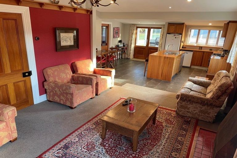 Photo of property in 66 Ahau Street, Moana, 7872