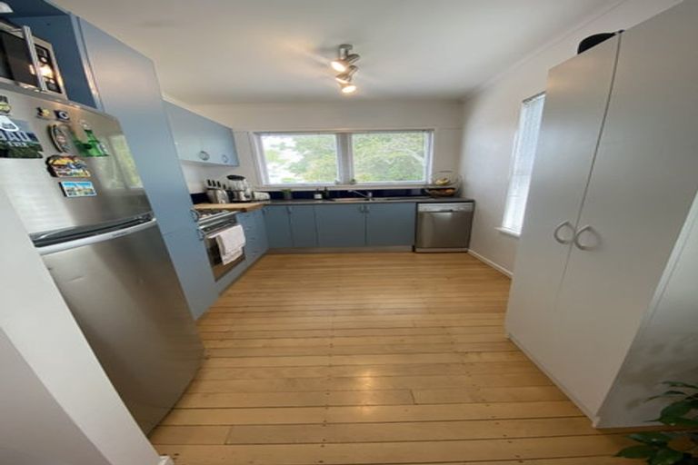 Photo of property in 4/221 Hurstmere Road, Takapuna, Auckland, 0622