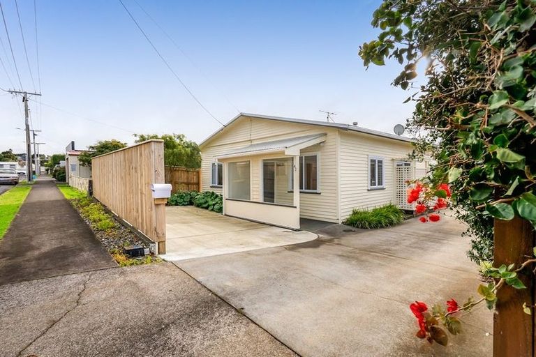 Photo of property in 42 Gaine Street, New Plymouth, 4310