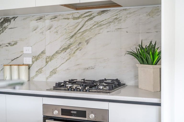 Photo of property in 1/4 Marama Street, Castor Bay, Auckland, 0620