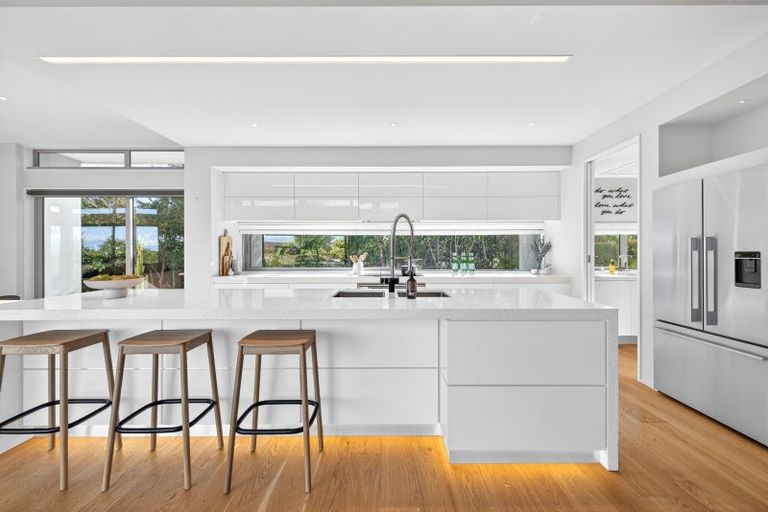 Photo of property in 2 Aglaia Place, Cracroft, Christchurch, 8022