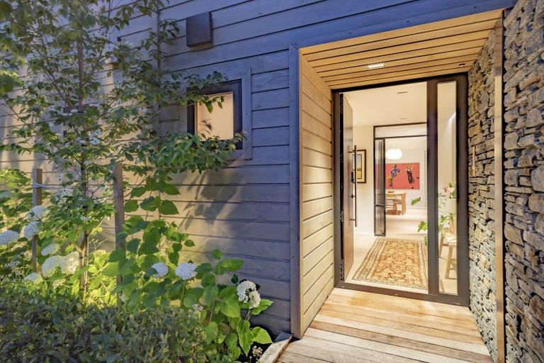 Photo of property in 9a Caernarvon Street, Arrowtown, 9302