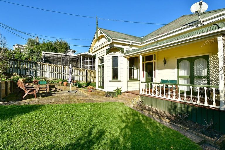 Photo of property in 45 Karaka Street, Helensville, 0800
