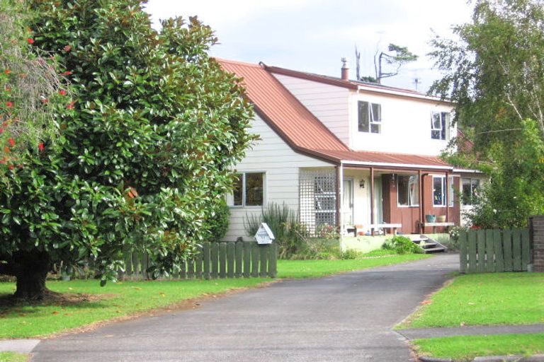 Photo of property in 57 Sunderlands Road, Half Moon Bay, Auckland, 2012