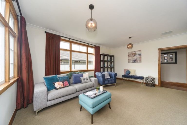 Photo of property in 73 Rangitane Street, Palmerston North, 4414