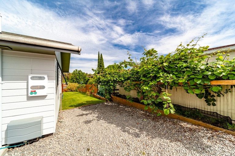 Photo of property in 20 Eagle Street, Waipawa, 4210