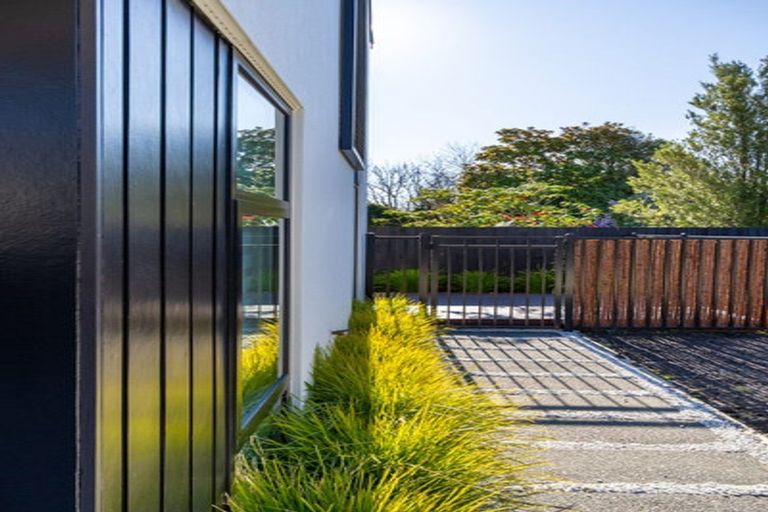 Photo of property in 209a Cranford Street, St Albans, Christchurch, 8014
