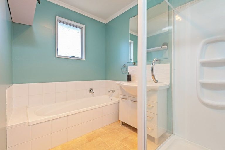 Photo of property in 12 Robinson Crescent, Westbrook, Palmerston North, 4412