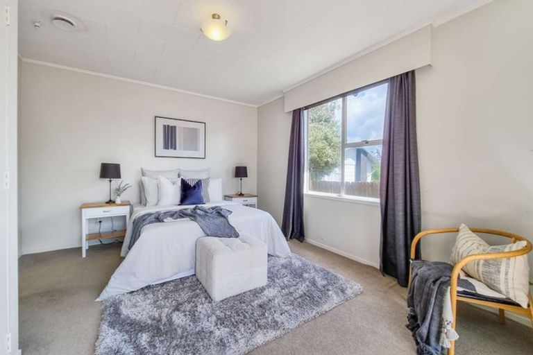 Photo of property in 4 Thackeray Place, Owhata, Rotorua, 3010