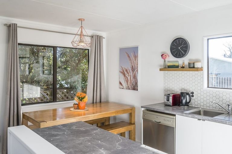 Photo of property in 49a Leinster Avenue, Raumati South, Paraparaumu, 5032