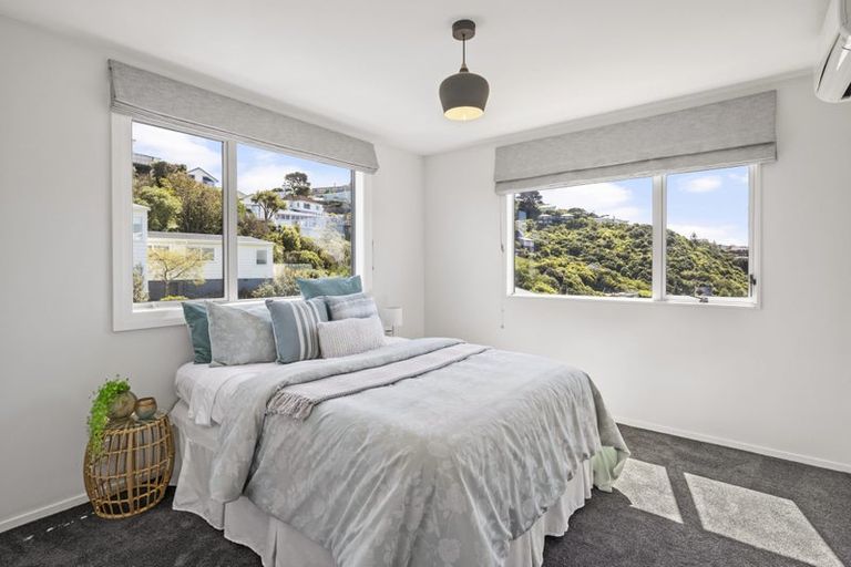 Photo of property in 75 Houghton Bay Road, Houghton Bay, Wellington, 6023