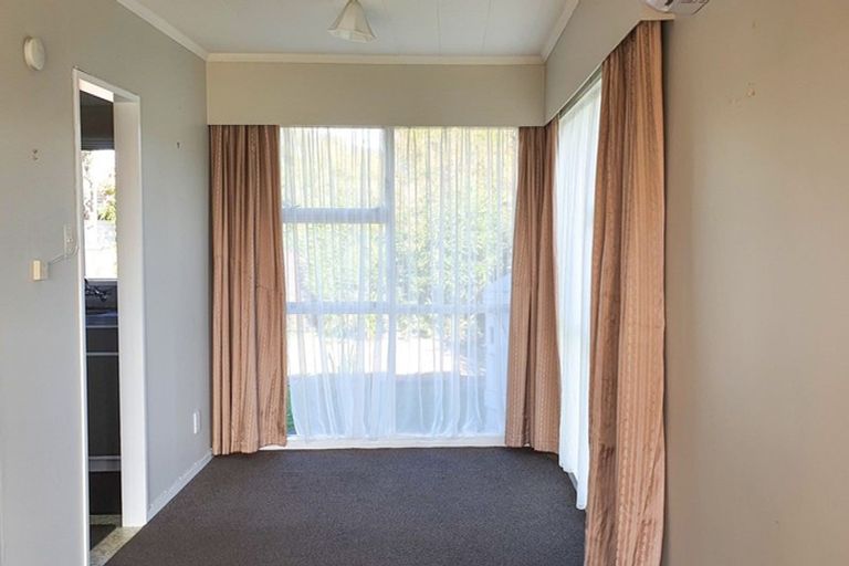 Photo of property in 23 Wallace Place, Hokowhitu, Palmerston North, 4410