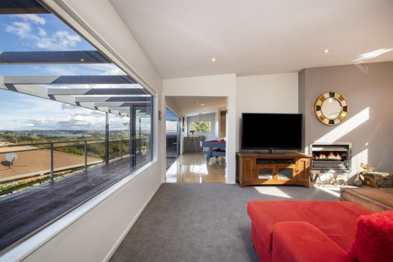 Photo of property in 29 Brampton Road, Snells Beach, 0920