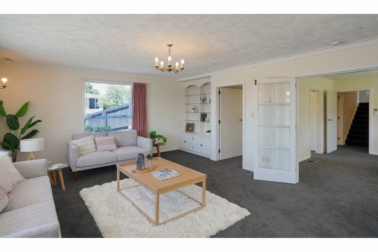 Photo of property in 2 Hawkswood Place, Avonhead, Christchurch, 8042