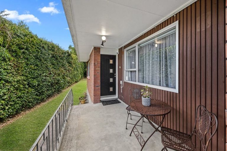 Photo of property in 2/4 Illana Place, Ranui, Auckland, 0612