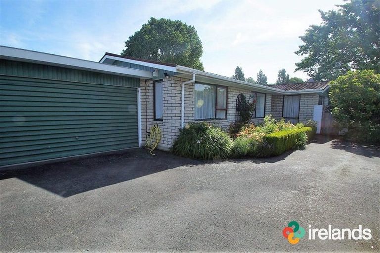 Photo of property in 1/103 Withells Road, Avonhead, Christchurch, 8042