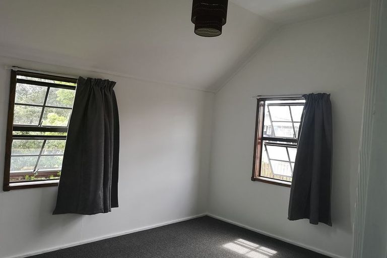 Photo of property in 2/85 Meadway, Sunnyhills, Auckland, 2010