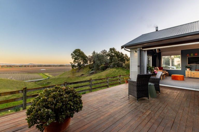 Photo of property in The Woolshed, 15d Omarunui Road, Waiohiki, Napier, 4183
