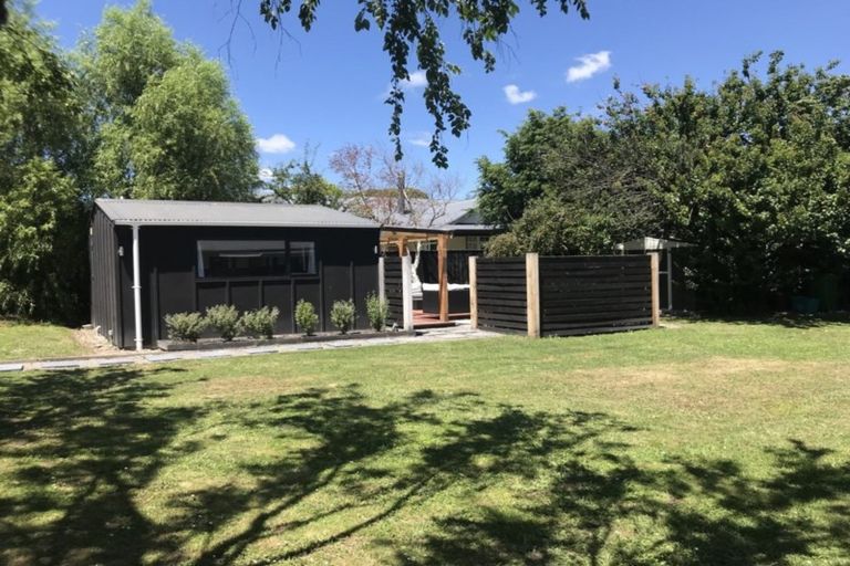 Photo of property in 2 Daniel Street, Martinborough, 5711