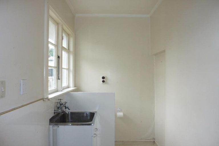 Photo of property in 94 Middleton Road, Upper Riccarton, Christchurch, 8041